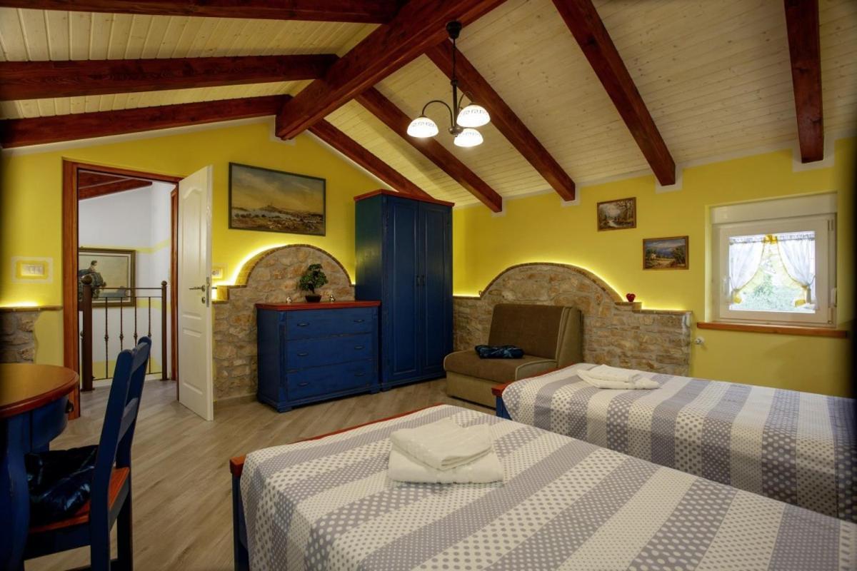 Dom wakacyjny Pokrajac In Rovinjsko Selo - Haus Fuer 4-5 Personen *