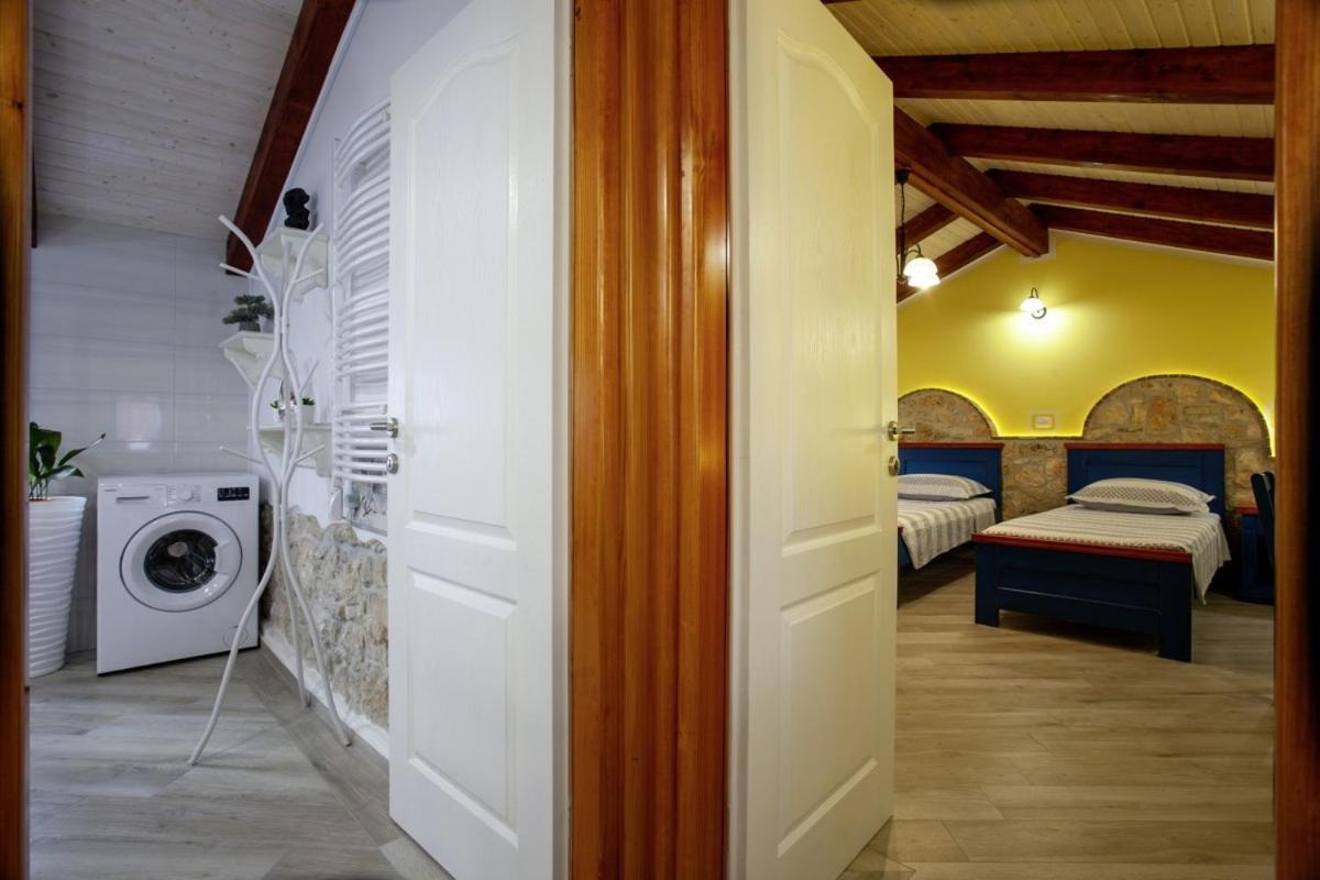 Pokrajac In Rovinjsko Selo - Haus Fuer 4-5 Personen *